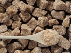 Сравниваем свекловичный и тростниковый сахар | Важные отличия