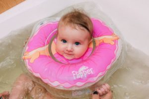 6 лучших кругов для купания новорожденных