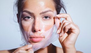 12 лучших очищающих масок для лица