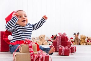 15 лучших идей подарков детям на 1 год