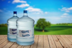 7 лучших компаний доставки воды в СПб
