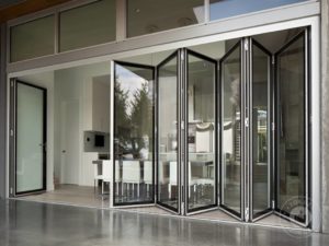 9 лучших производителей стеклянных дверей