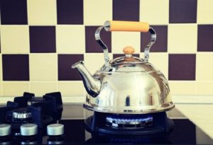Как выбрать чайник для плиты