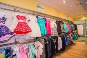 12 лучших интернет-магазинов детской одежды